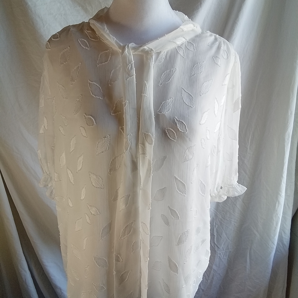 Calvin Klein White Sheer W Liner Leaf-Embossed Blouse L